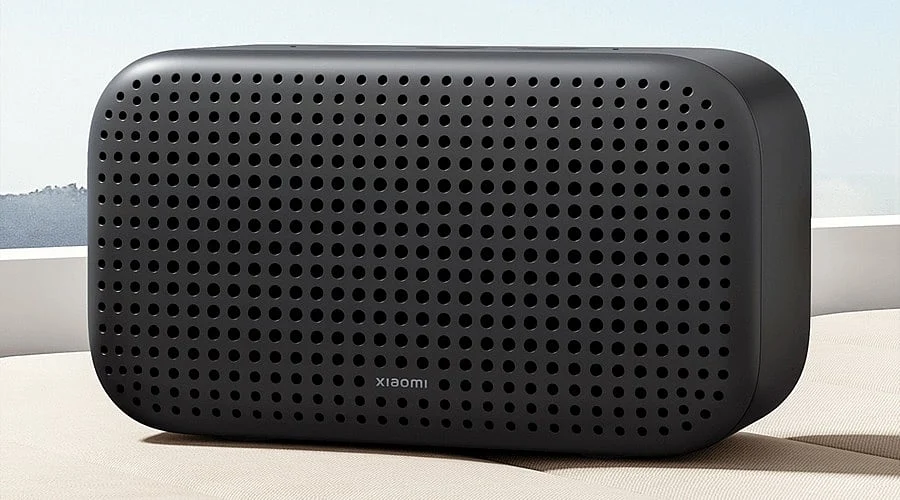 Smart vs. AI Speakers: How New Features Transform Home Audio