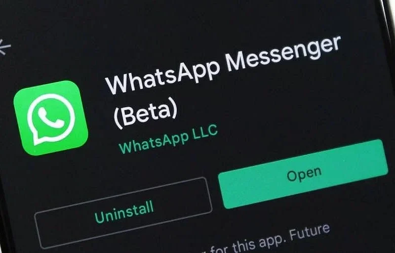 WhatsApp Android Beta Tests a Fresh Floating Navigation Bar