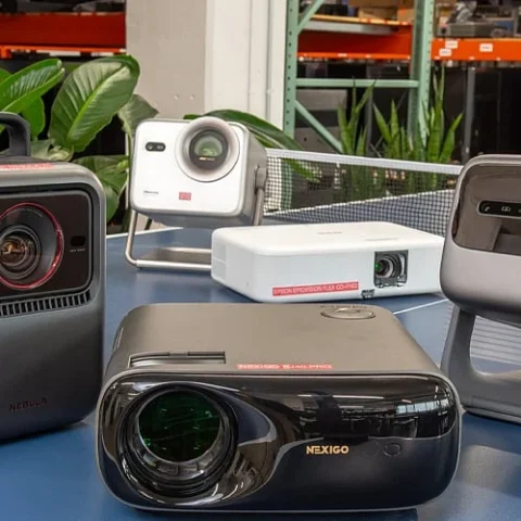 7 Essential Tips for Buying a Discounted Projector