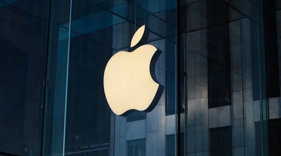 Apple Seeks iCup Specialists at Rs. 28,000 Daily Pay