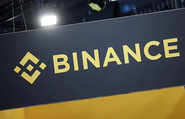 Binance Loses $5.57B in Outflows While $1.8B in Stablecoins Are Frozen