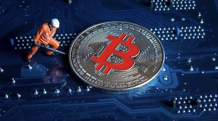 Bitcoin Miners Pivot to AI, Idling USD 1.5B in Gear