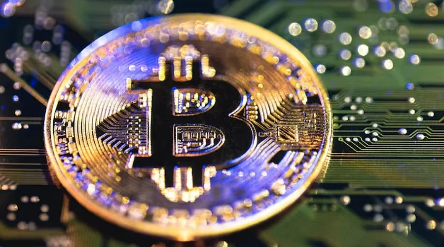 Bitcoin Outflows, Strategy Buys, and KOSPI Drop