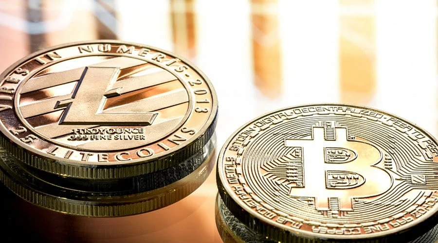 Choosing Between Stablecoins and Tokenized Bank Deposits for Corporate Settlement