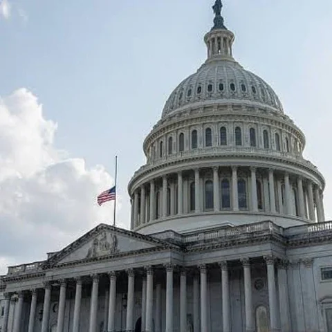 Cryptocurrency PACs Revise Midterm Strategy Following Clarity Act Defeat