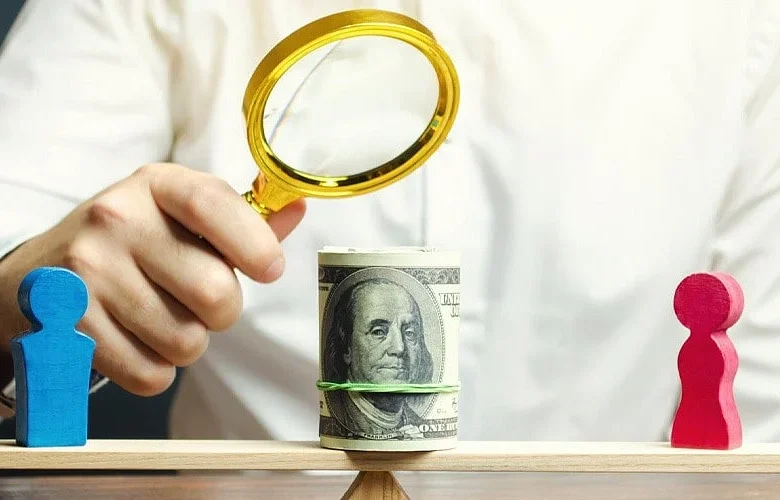 Evaluating Pay Raises and Retention Offers: Key Factors for Employees