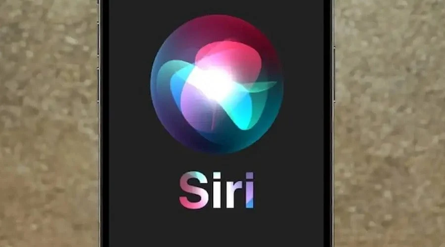 How Much Personal Data Should You Share With Your iPhone's Siri?