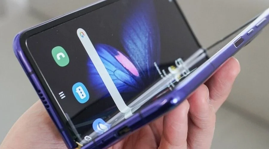 How to Protect Your Foldable Phone Screen From Damage
