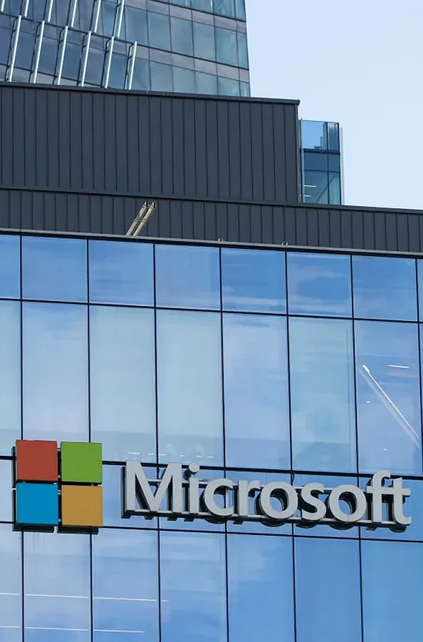 Microsoft Develops Windows for Hybrid Intelligence Era