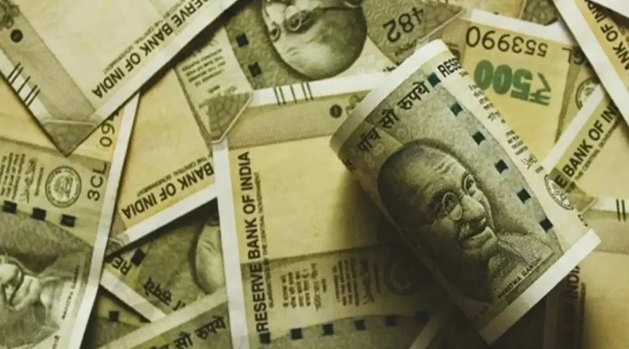 Rupee Rises 1% on RBI Support as Bond Yields Reach 3-Year High