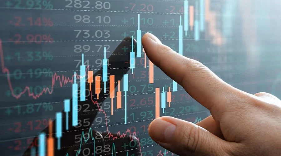 US Equity Futures Climb as Crude Slips Ahead of Jobs Data
