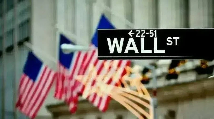 Wall Street Rises Ahead of Inflation Data and Bank Earnings